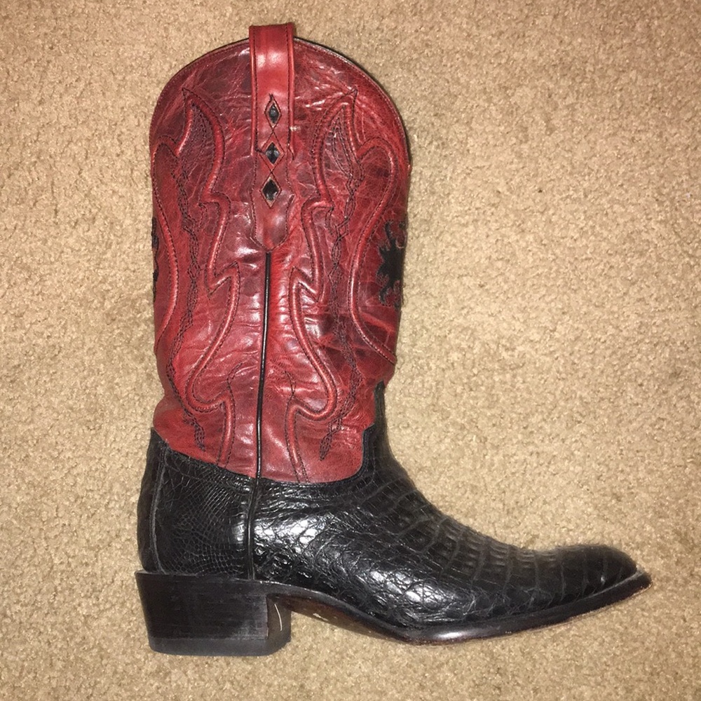 Vaccari boots size 10ee (fit a 11 men )